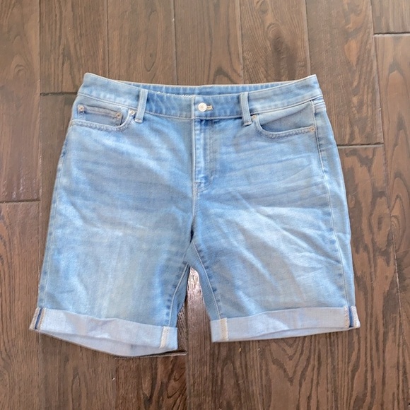 Talbots flawless girlfriend shorts size 10 - Picture 2 of 7